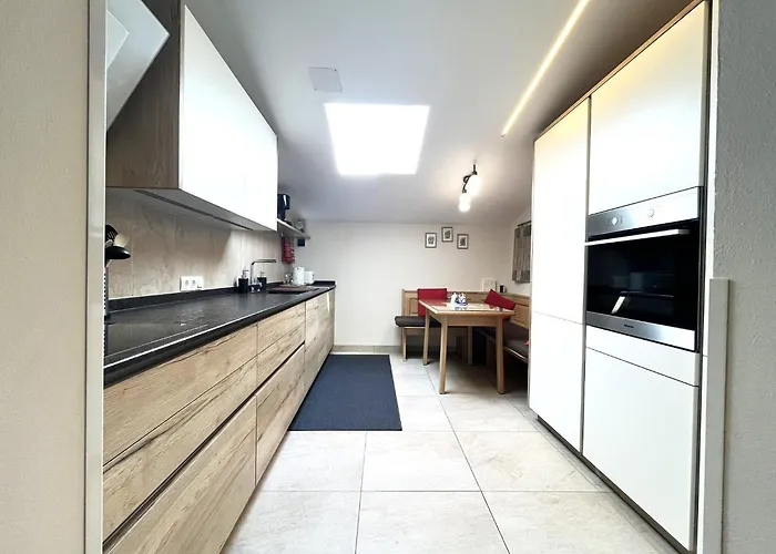 Cosy Retreat 1 Bedroom Апартаменти Капрун